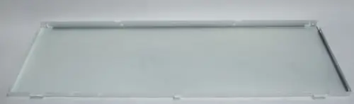 Rechte Seitenverkleidung von Daikin, flaches, rechteckiges Element ohne Kennzeichnungen, geeignet für bestimmte Modelle von ROTEX GW bis Baujahr 2019.